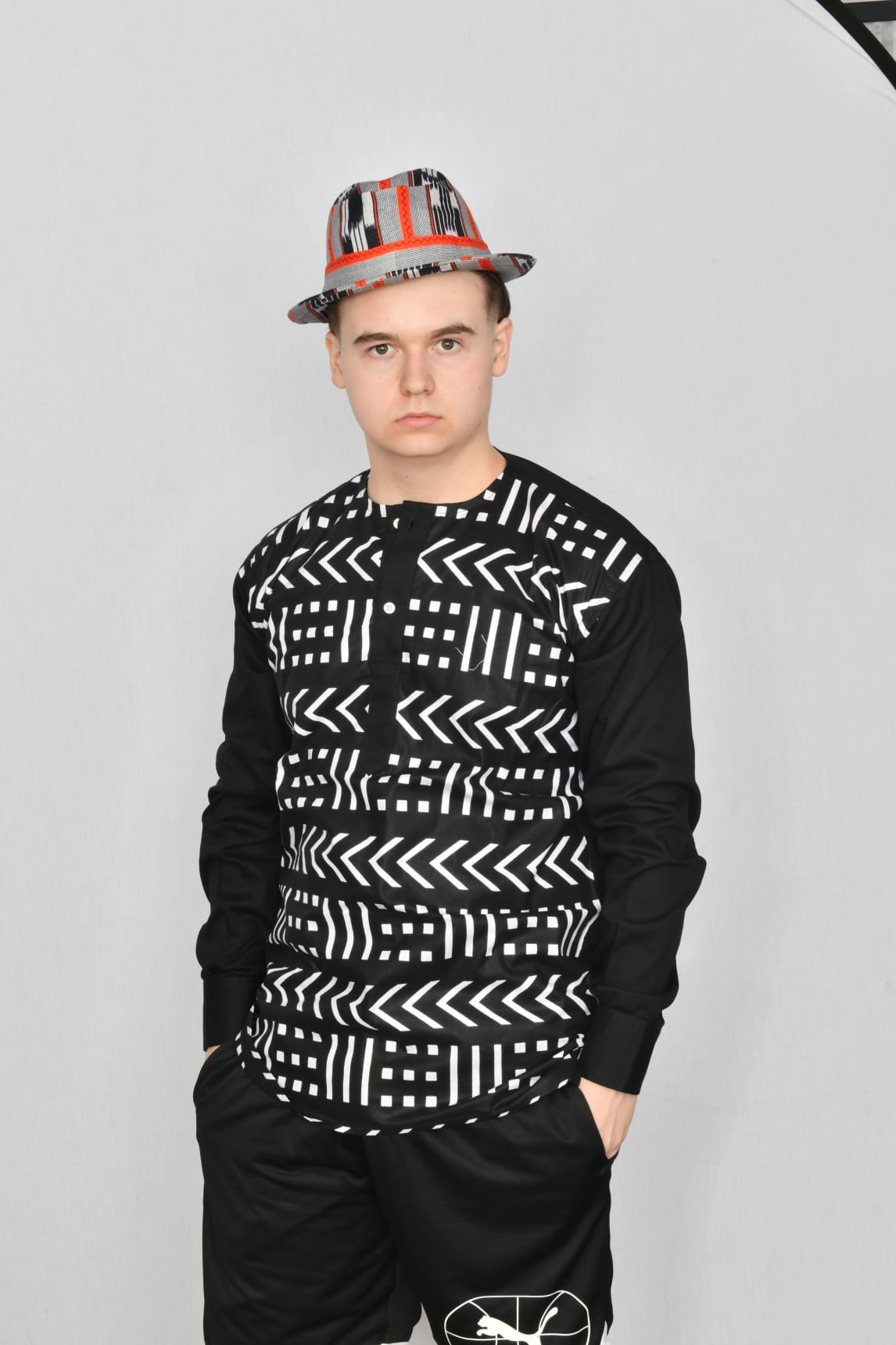 Akwaba Men's Shirts Long Sleeve Black and White design